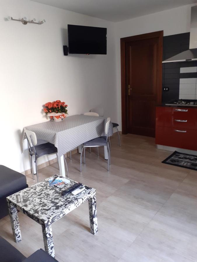 Casa Dylan Apartment Cagliari Bagian luar foto