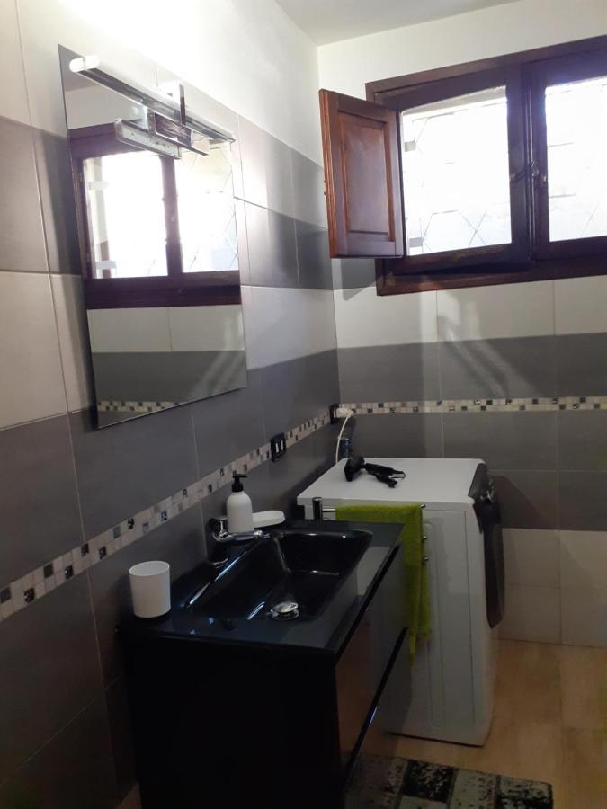 Casa Dylan Apartment Cagliari Bagian luar foto
